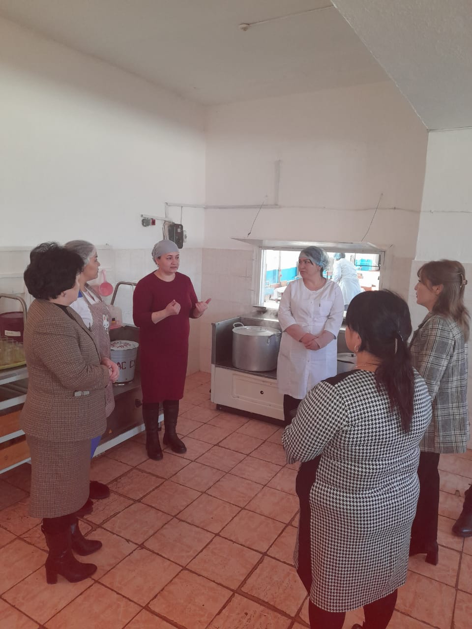 Бракераж комиссиясының мектеп асханасын тексеру сәті