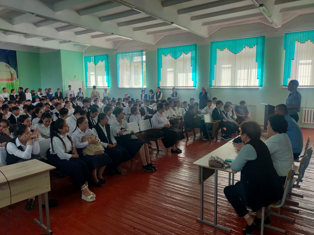 Жасөспірім - Заң - Қауіпсіздік
